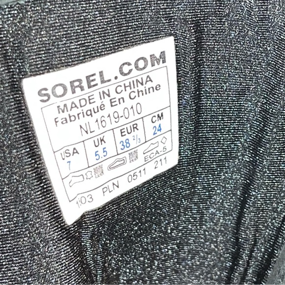 Sorel women’s boots. - Picture 2 of 6